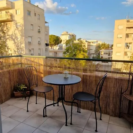 Apartment Spacious Flat - Quiet & Safearea