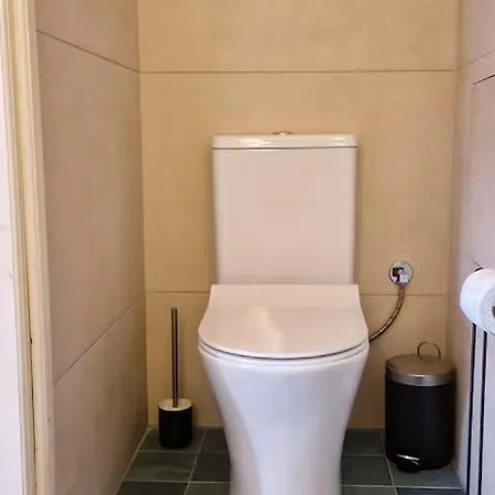 Apartment Spacious Flat - Quiet & Safearea